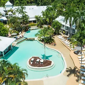 https://qt-port-douglas.cairnshotels4all.com