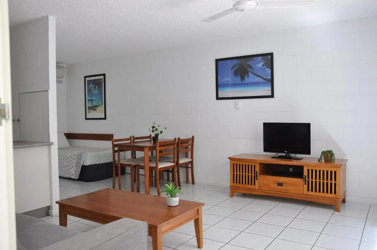 Palm Waters Holiday Villas Townsville 3*,  Australia
