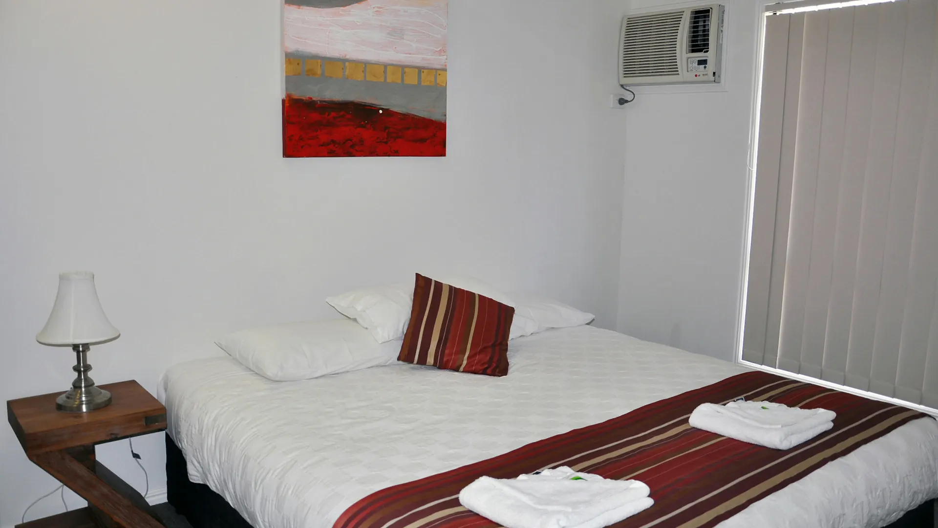 Palm Waters Holiday Villas Townsville Aparthotel